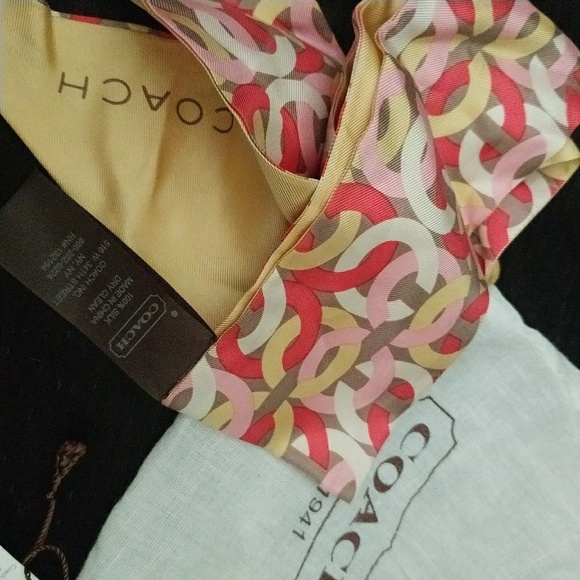 Coach ~ Silk Reversible Graphic Kristin C Chainlink Italian Print Handbag Scarf - Picture 6 of 6